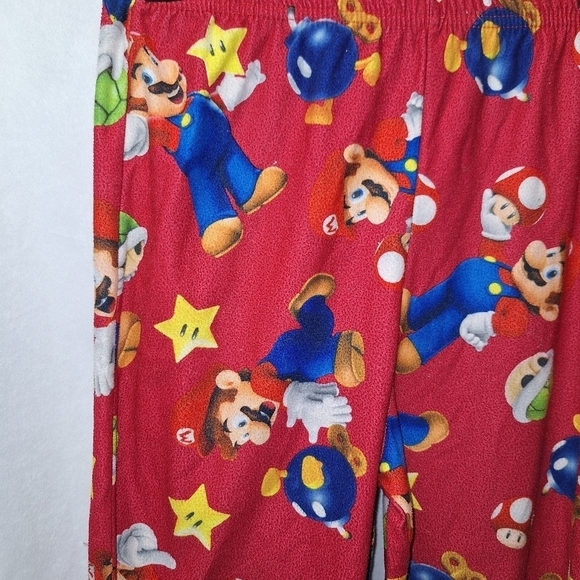 Super Mario two-piece night suit size 10 - Picture 6 of 7